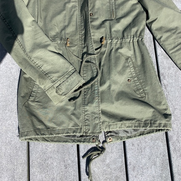 Spring Jacket - Picture 4 of 6